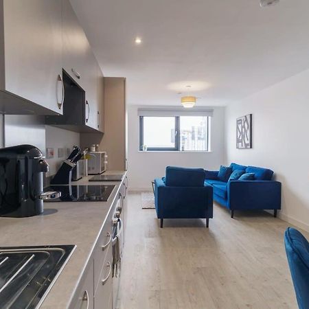 Stunning 2 Bed Apartment In Salford With Views Manchester Exterior foto