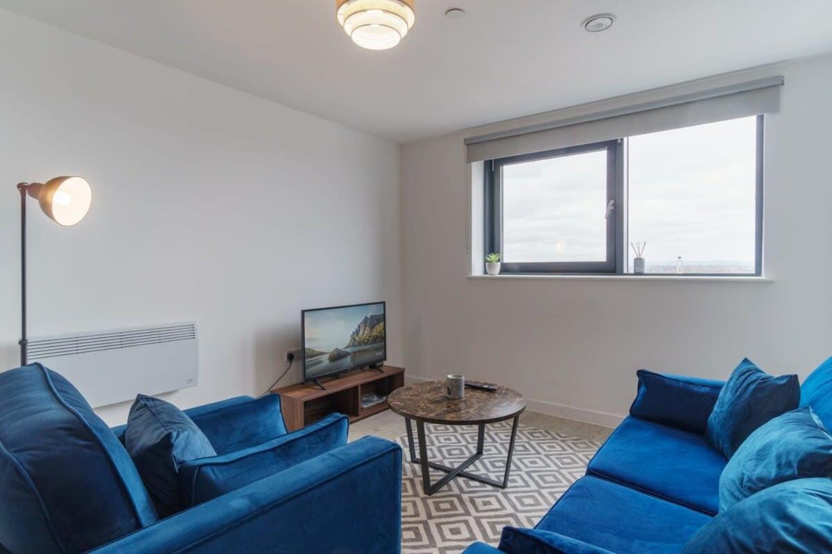 Stunning 2 Bed Apartment In Salford With Views Manchester Exterior foto
